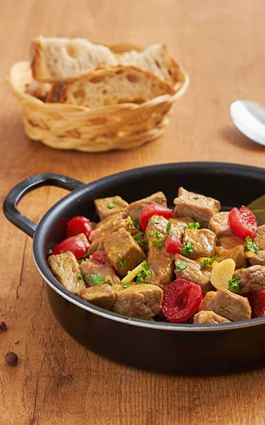 pica-pau de vitela com pickles de cereja