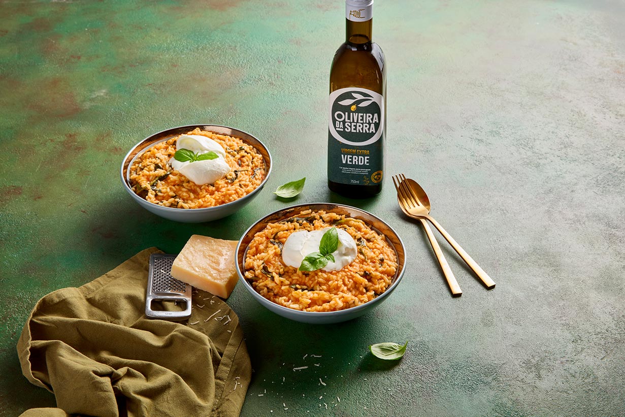 Risotto de tomate e espinafres