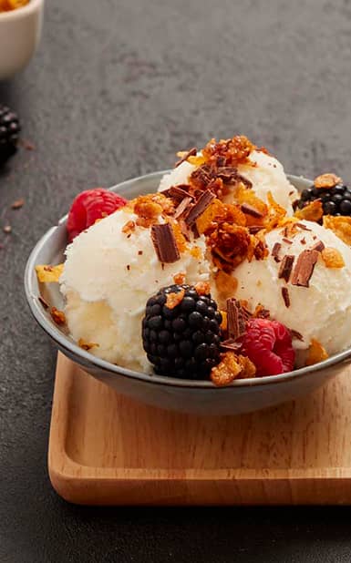 Gelado de iogurte com crumble