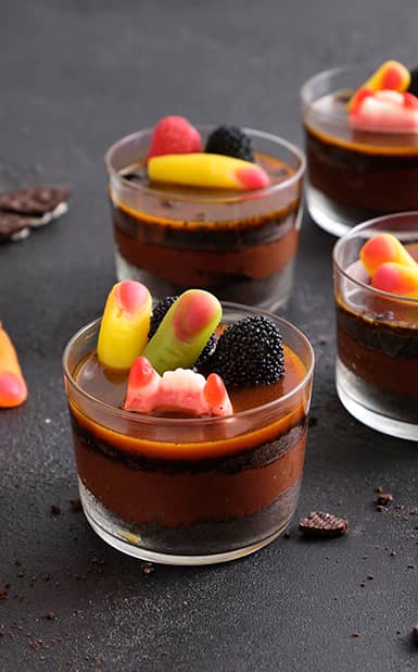 Cemitério de Bolacha em Copos