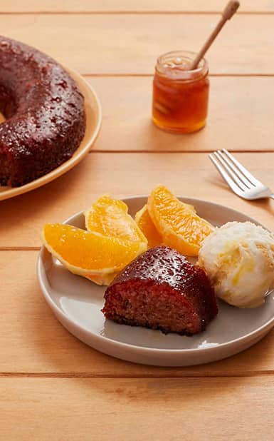 Pudim de azeite, mel e laranja em gomos