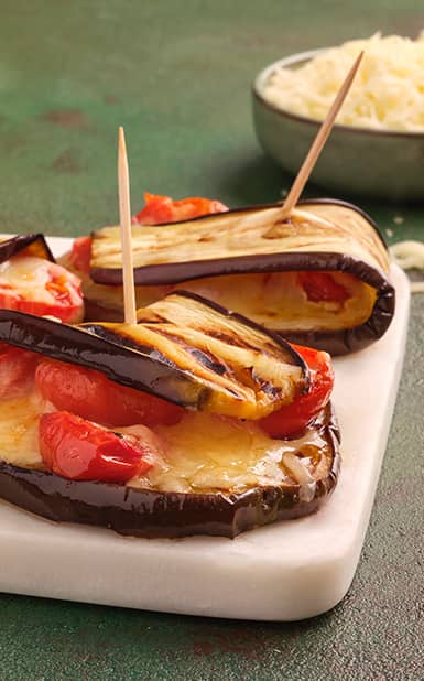 Beringela Recheada Com Mozzarela e Tomate