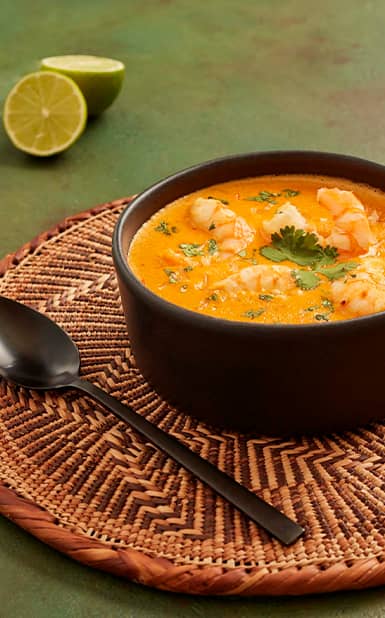 Sopa Thai de Camarão