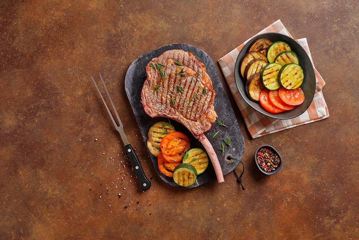 Rib-eye grelhado com legumes