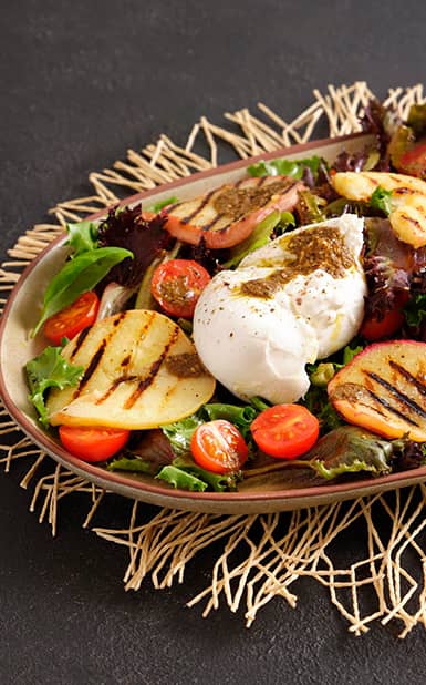 Salada de Pêssego Grelhado Com Burrata